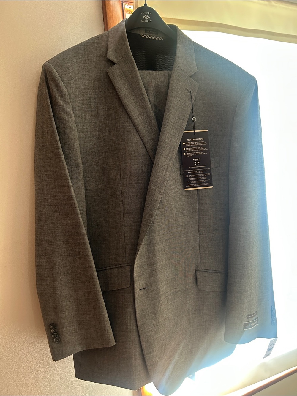 Joseph Abboud Men's Gray Suit Jacket